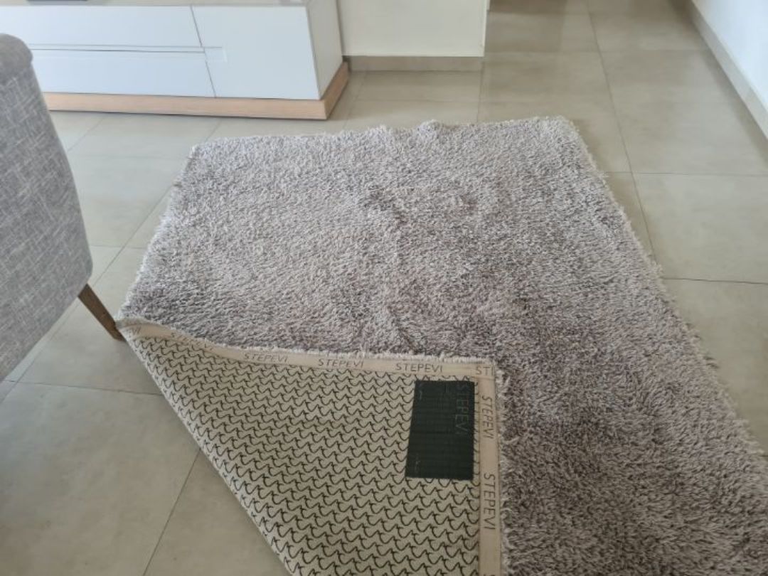 שטיח אפור מקסים ומחמם של "צמר" כמו חדש , 1 מלבני