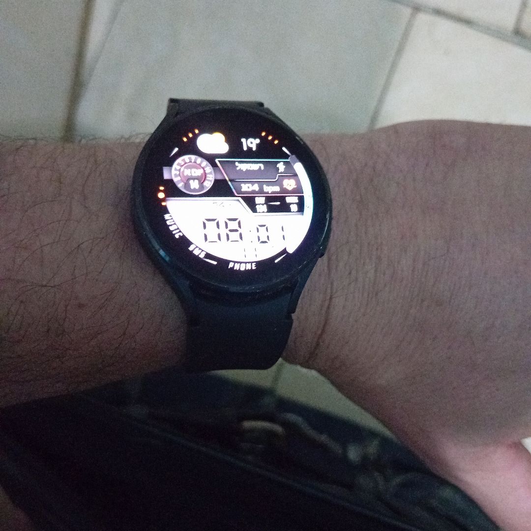 שעון חכם Galaxy watch 4