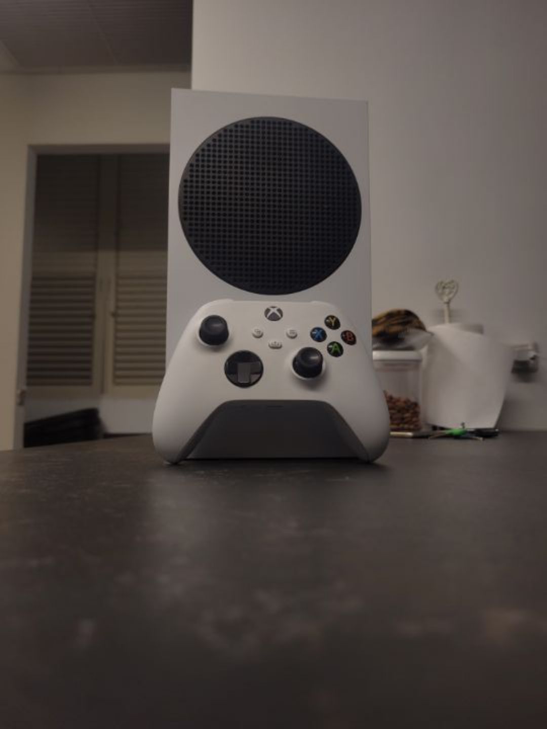Xbox series s חדש כמעט לו השתמשו בו במחיר בדיחה