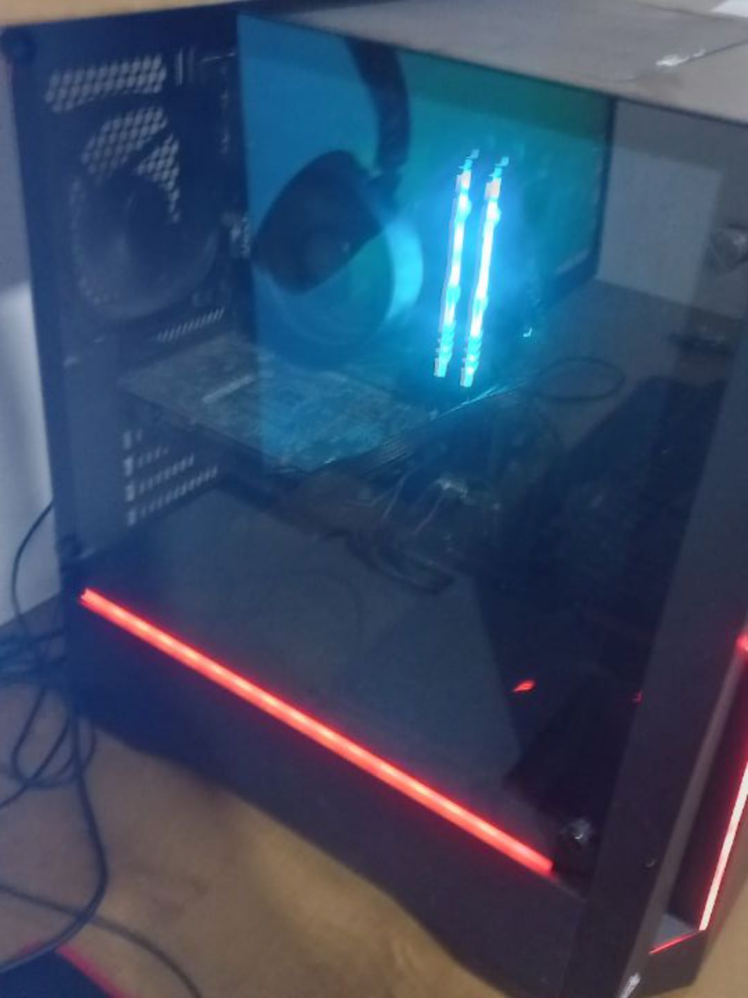 כרטיס מסך-geforce gtx 1650 מעבד- amd ryzen 5 3400G לוח אם- Gigabyte B550M DS3H AM4 זכרון-…