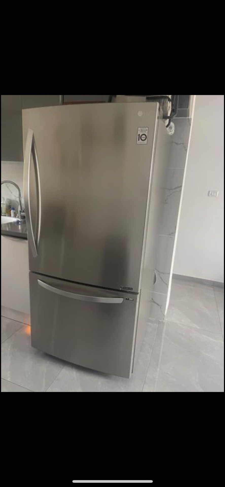 מקרר lg כמו חדש, נקנה לפני 3 שנים