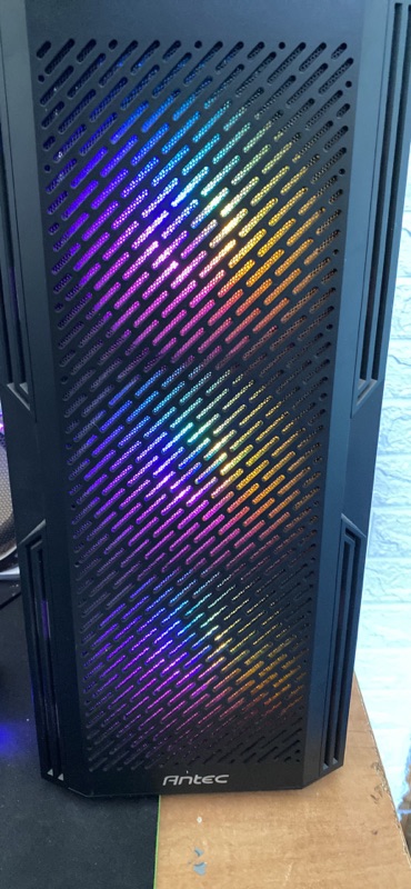 מחשב גיימינג מעריץ הכל מפרט intel xeon e5 2670 32gb ram 550w rx 580 8gb 3199gb
