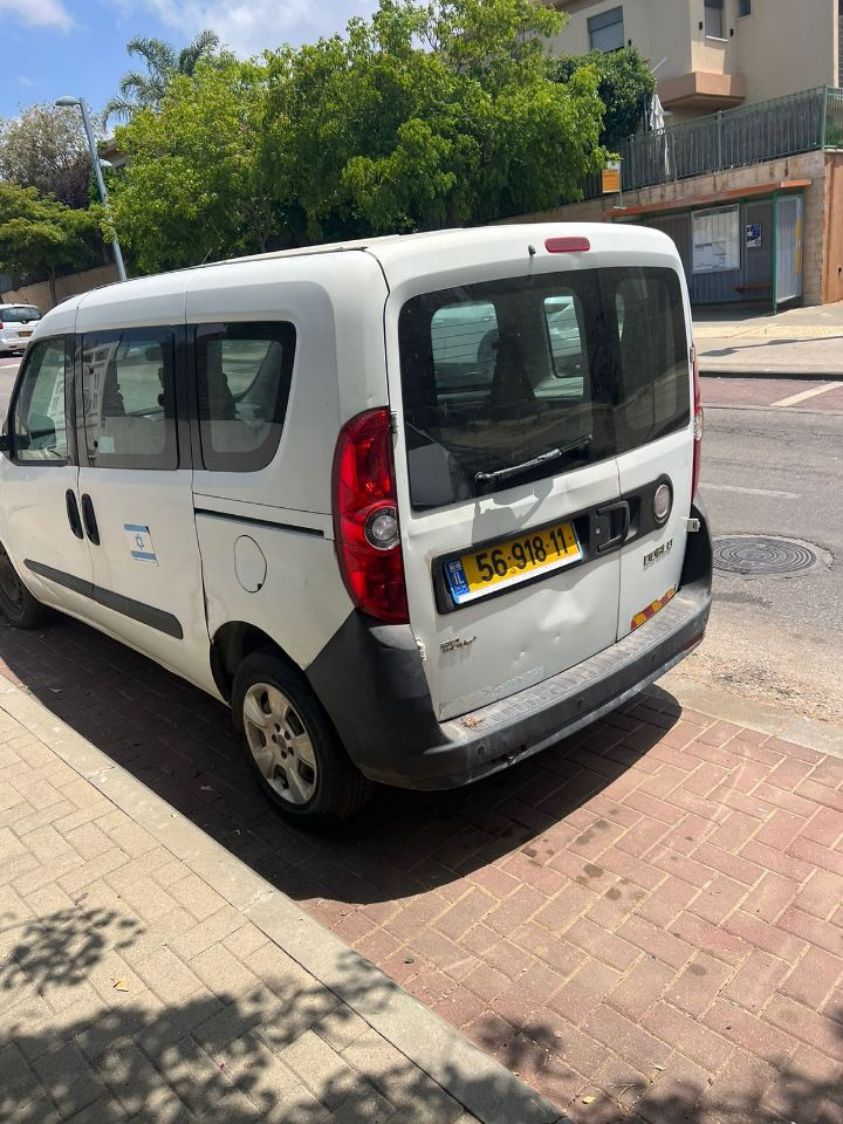 פיאט דובלו 2013 עפ 260000 קמ יד 3 מגיע עם מנוע 1300 ו95 כוח סוס רכב מסחרי שמתאים לכל עסק…
