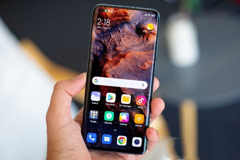 סמארטפון Xiaomi Mi 11 Pro מכשיר דגל חזק ומקצועי