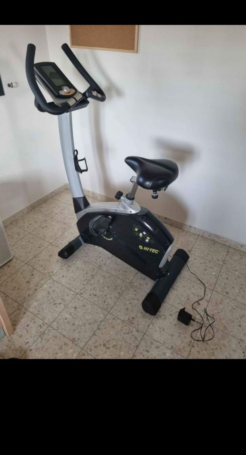 אופניים חשמליות, במצב מעולה, כמו חדש, קניתי אותם לפני כמה שנים, בקושי היו בשימוש
