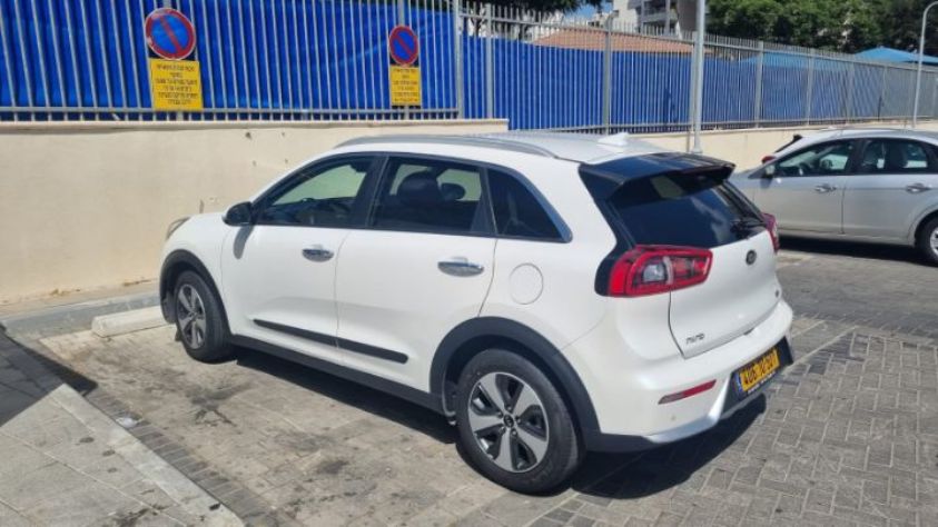 קיה נירו יד ראשונה במצב שמור מאטד, טופלה במוסך מורשה