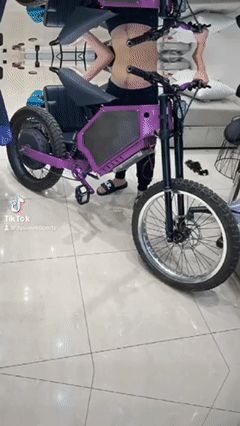 אופנים אינדרו מוכר עקב מעבר לאופנוע הכלי מושקע
