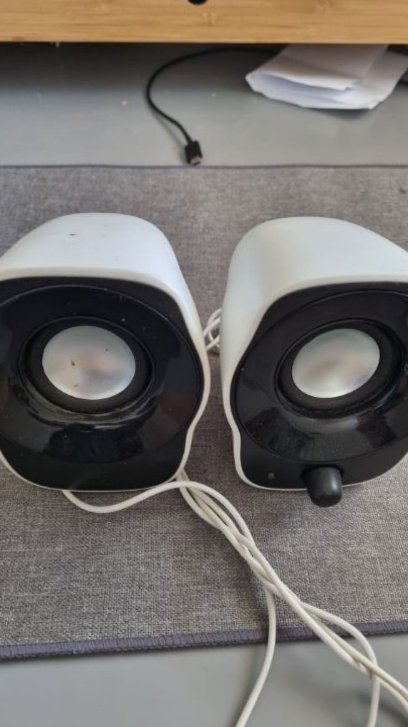 תרומה זוג רמקולים למחשב - חיבור usb ללא צורך בחיבור לחשמל