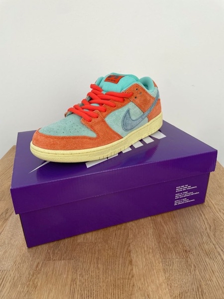 nike sb dunk orange emerald