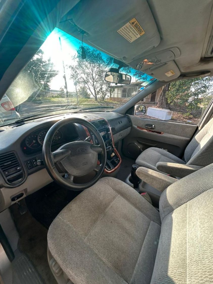 למכירה קיה קרנבל מודל 2006 11000₪ 245 אלף קילומטר טסט עד מאי 2024 מטופלת באהבה נמכרת עקב…