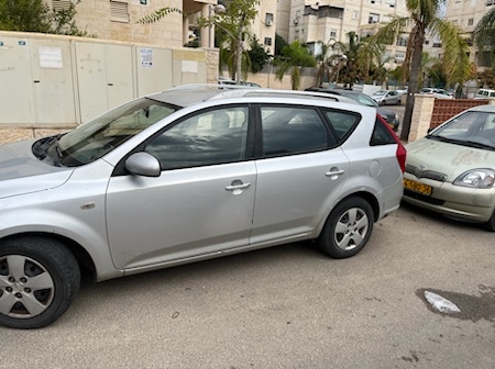 למכירה קיה סיד סטיישן ארוך שנתון 2011 מנוע 1