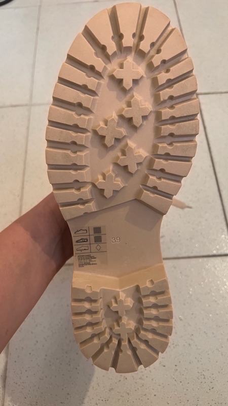 ‏נעליים חדשות לגמרי של H&M ‏מידה 39 אשדוד