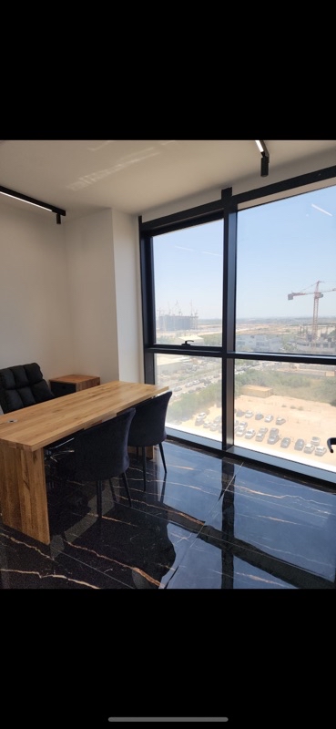 להשכרה משרדי פרימיום במערב ראשלצ, מתחם צרפתי מטרו מול הים, נוף פתוח לים, לצד מערב + דרום,…