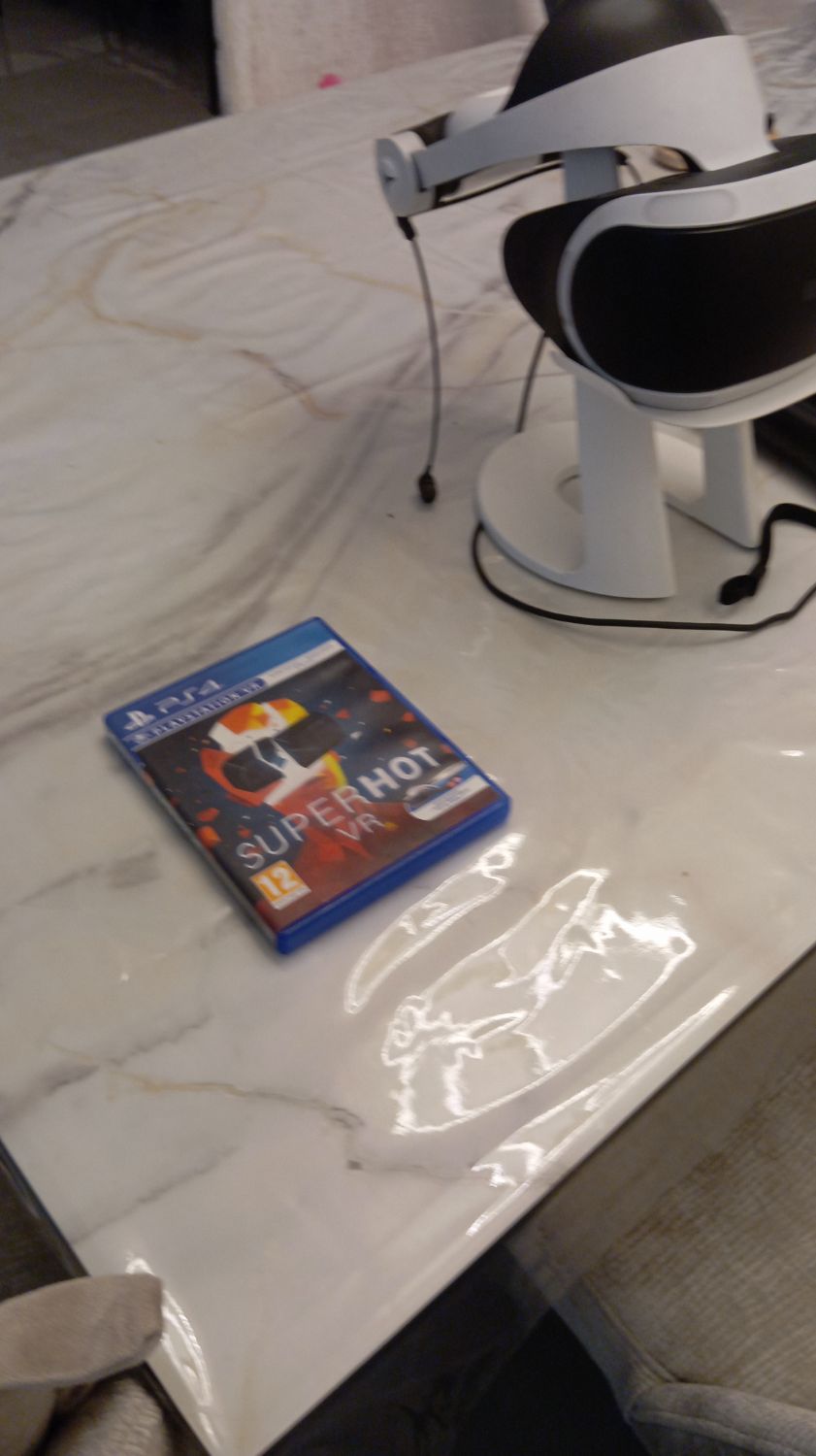 משקפיי מציאות מדומה וי אר של חברת PlayStation מה כולל באריזה : המשקפיים מעמד למשקפיים אוז…