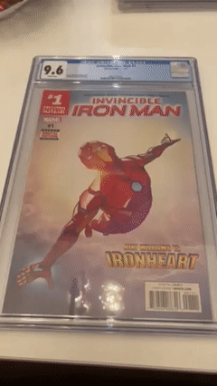Invincible IRon Man #1 - 1st Cover appaeatance of Riri Williams (Iron Heart) - Graded 9