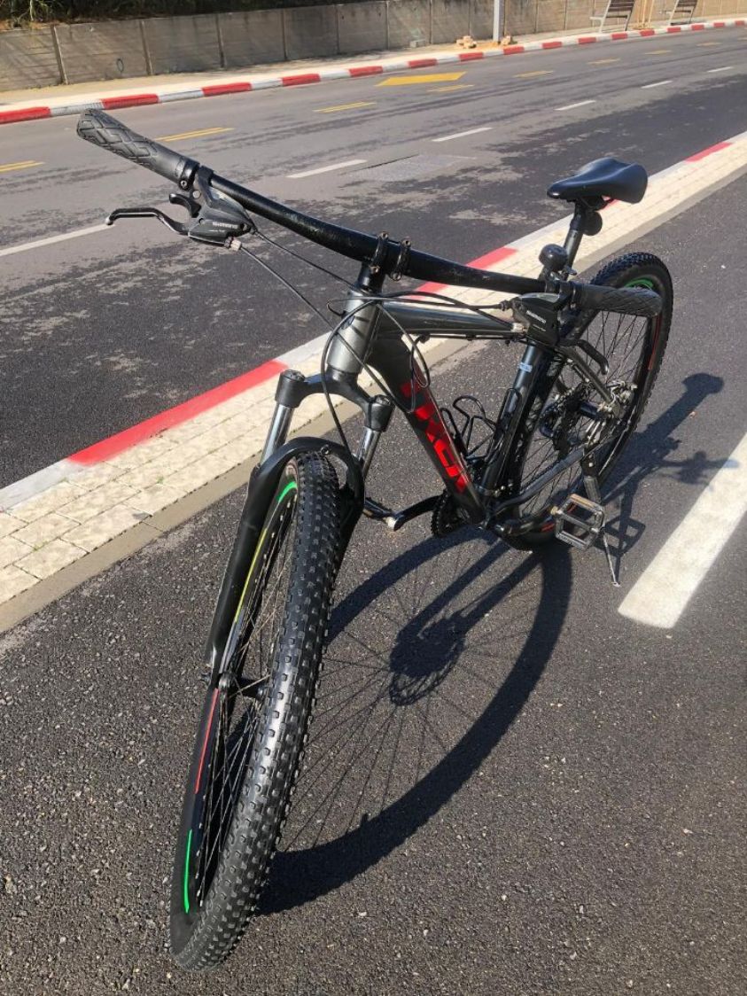 Not electric bicycle — אופניים
