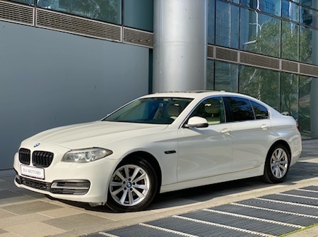 במוו 520I 2016 שמורה ומטופלת יפייפה יד 01 136,000 קילומטר עם גג פנורמי מושבי עור מולטימדי…