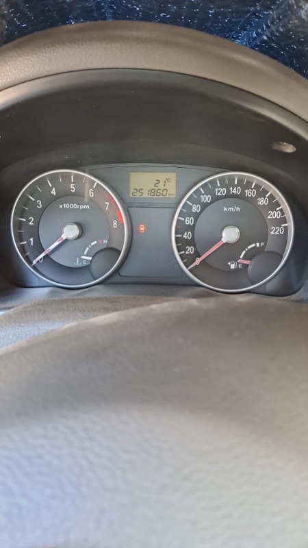 יונדאי אקסנט מנוע 1600 יד 02 ברישיון טסט לשנה 252