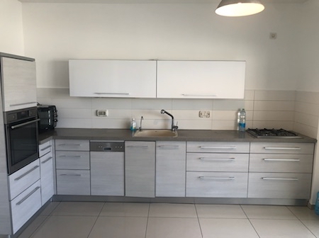 apartment — להשכרה