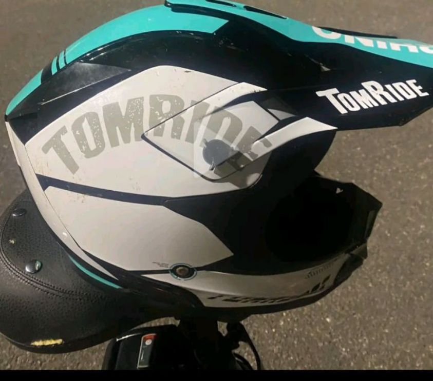 אופניים מטורפות נוסעות 50 קסדה חינם מטען חינם הפנס תמיד עובד אבל זה לא מפריע מי שלא קונה…