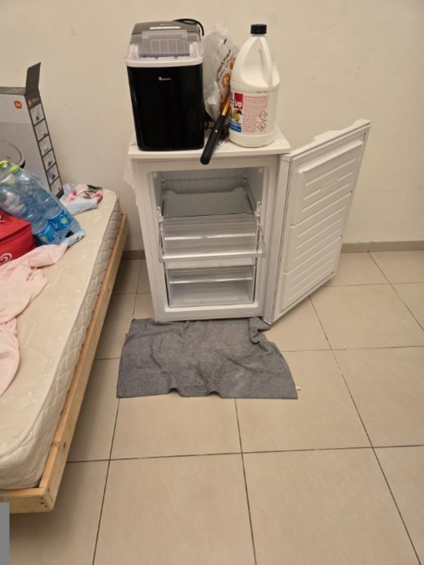 מקפיא חברת אלקטרה פועל כמו חדש