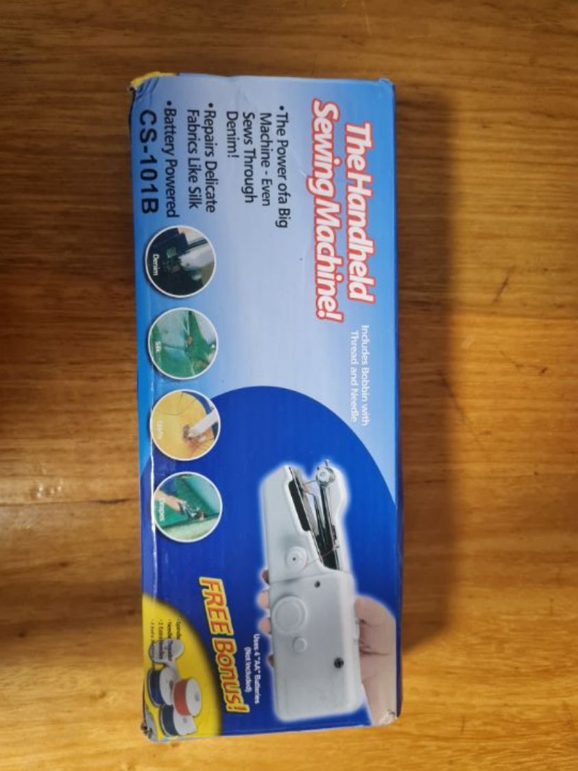 מכונת תפירה ידנית