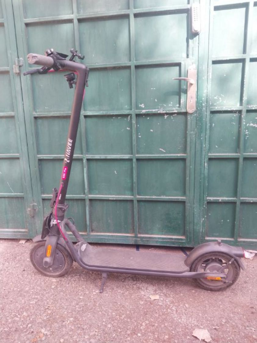 קורקינט חשמלי דגם navee v21i pro