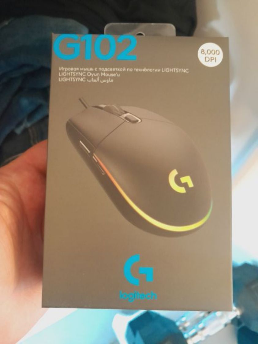 עכבר מחשב גיימינג logitech g102 מגיע עד 8000DPI