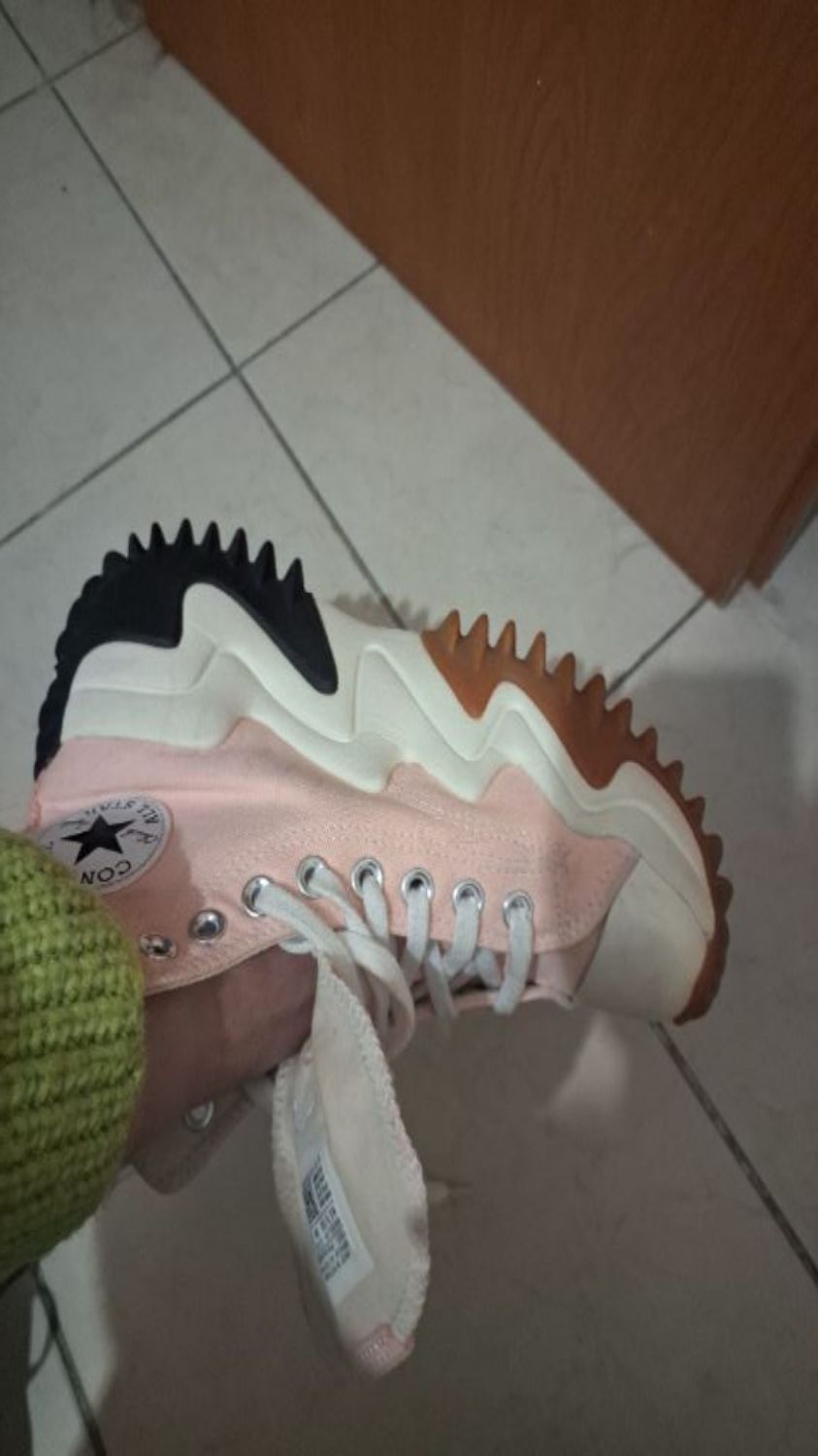 Converse Run Star Motion