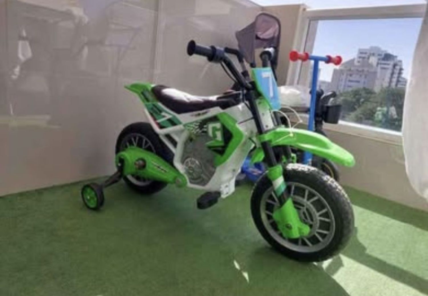 אופנועים חשמליים לילדים מבית INJUSA, תוצרת ספרד, מציעים חווית רכיבה מהנה ובטוחה במחירי מב…