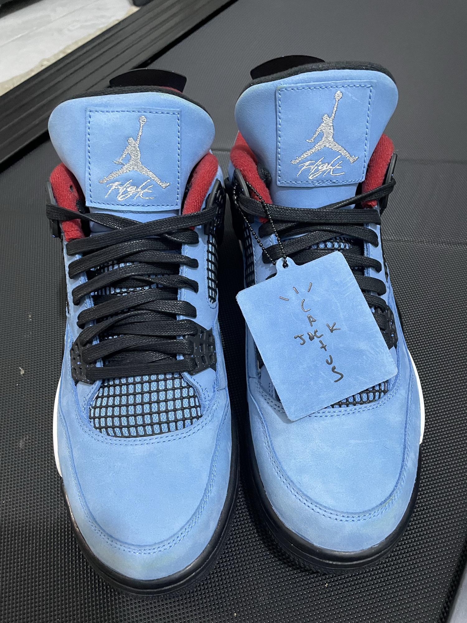 Jordan 4 Travis scott (2018)