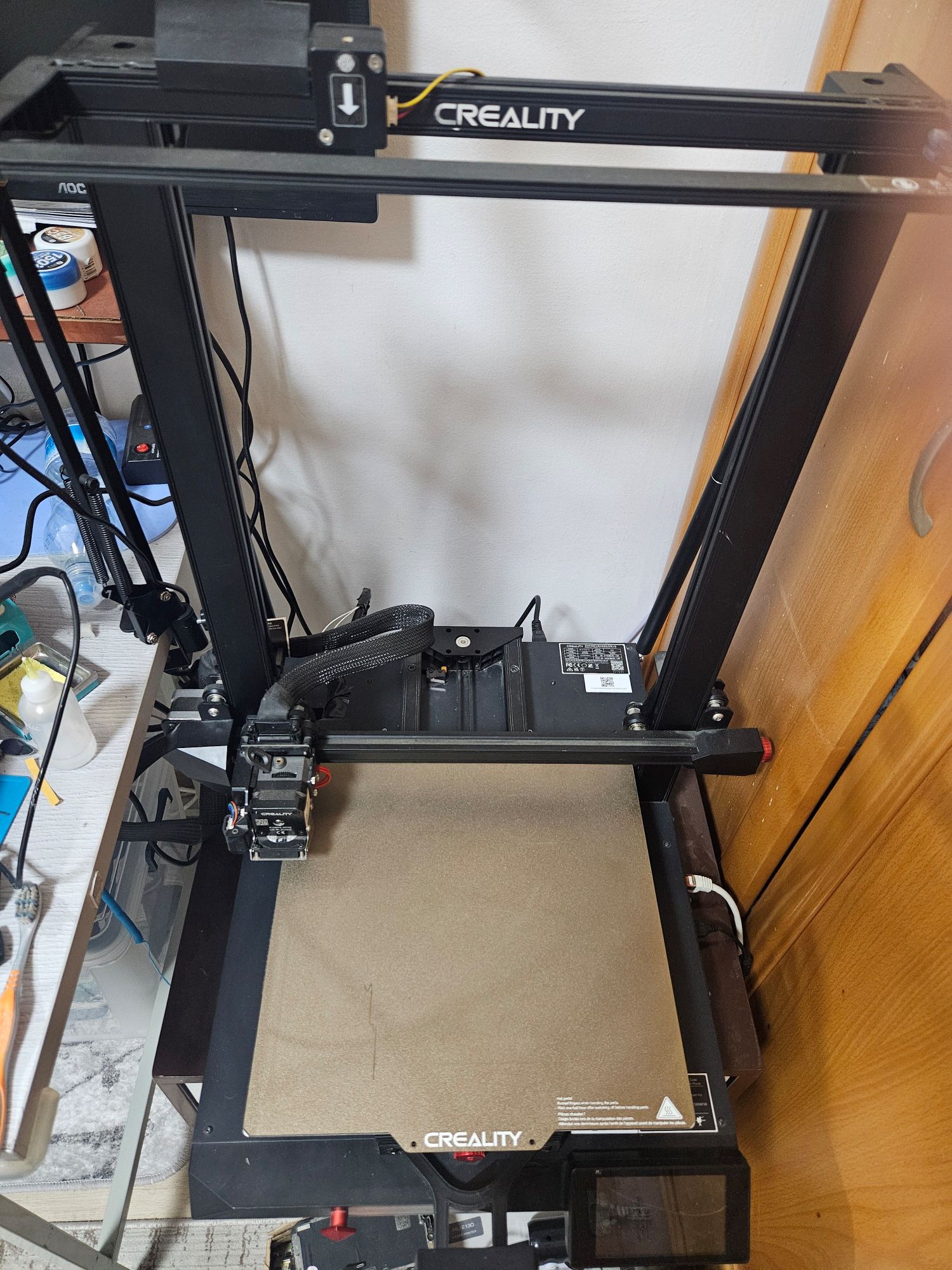 מדפסת 3d creality cr 10 smart pro המדפסת במצב טוב מאוד מגיע עם זה 2 גלילים פילמנט pla שחו…