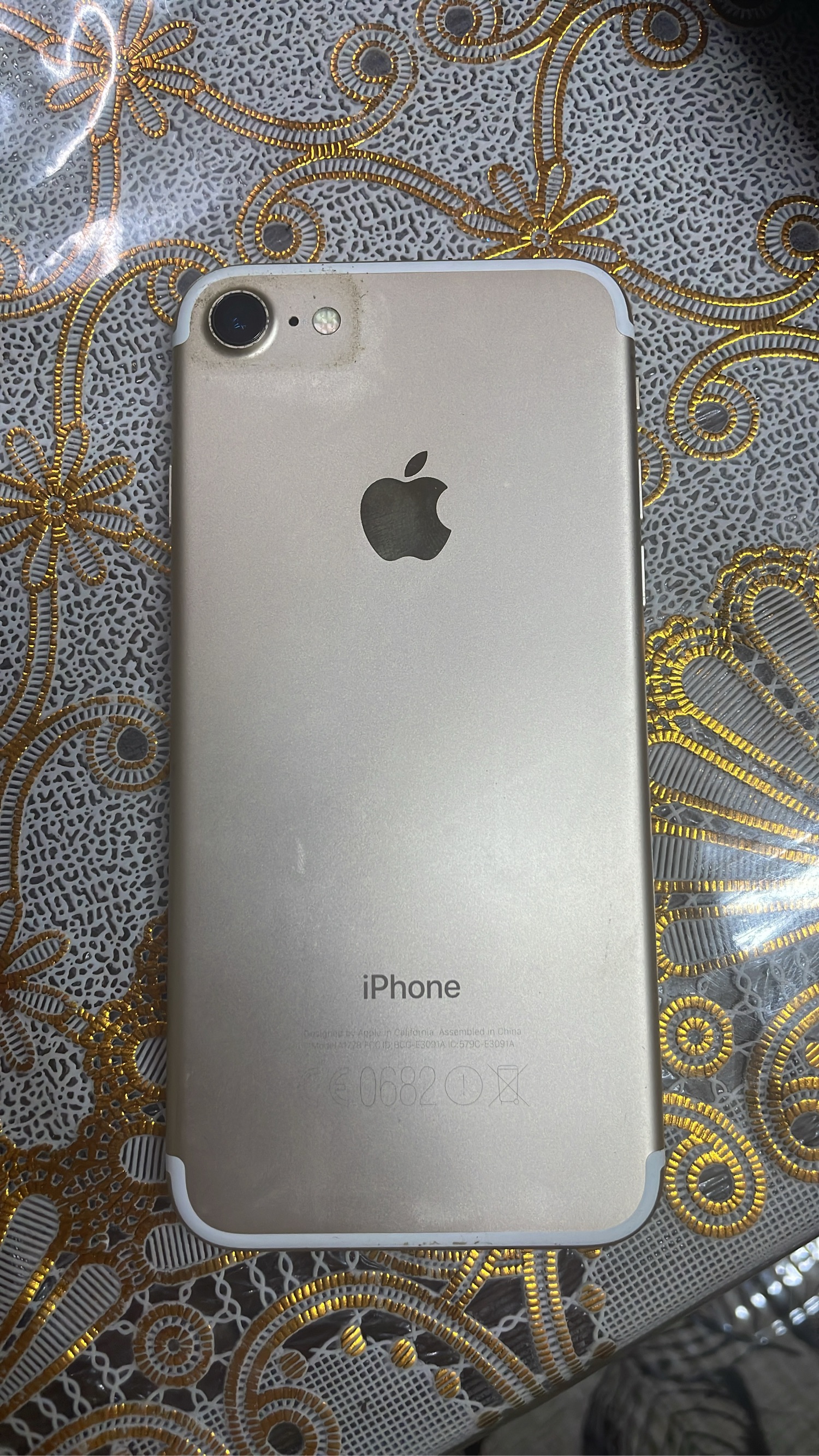 הכירו את ה-Apple iPhone 7, סמארטפון ברמה גבוהה עם 128GB של זיכרון פנימי, מסך 4