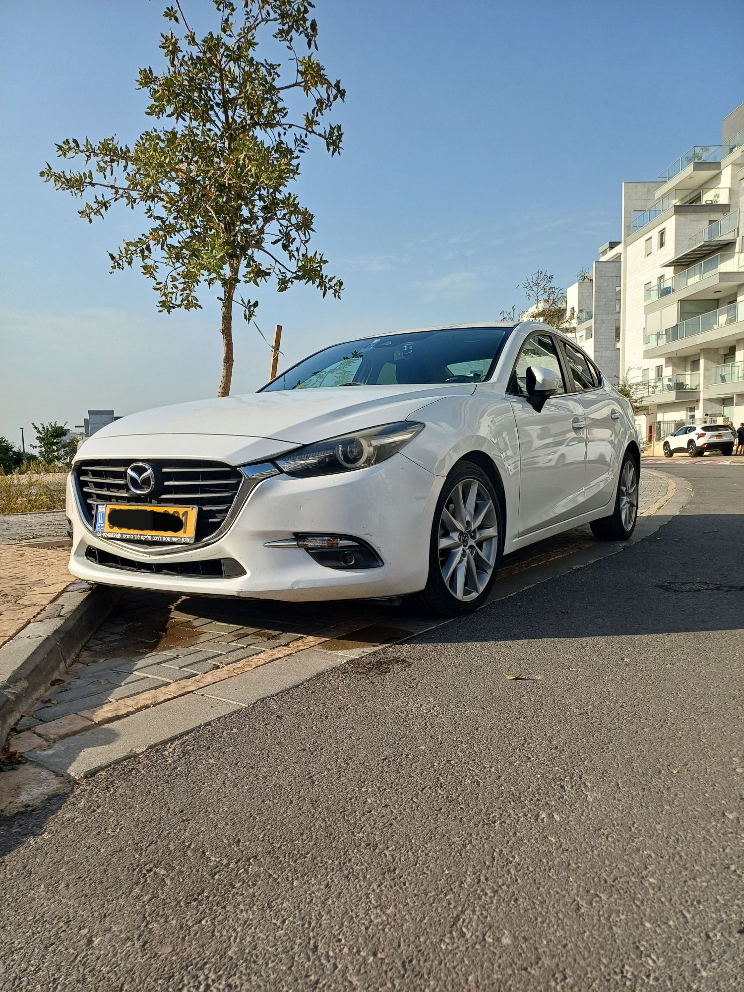 הרכב שמור ומטופל היטב, היה בבעלות אדם מבוגר ושמורה