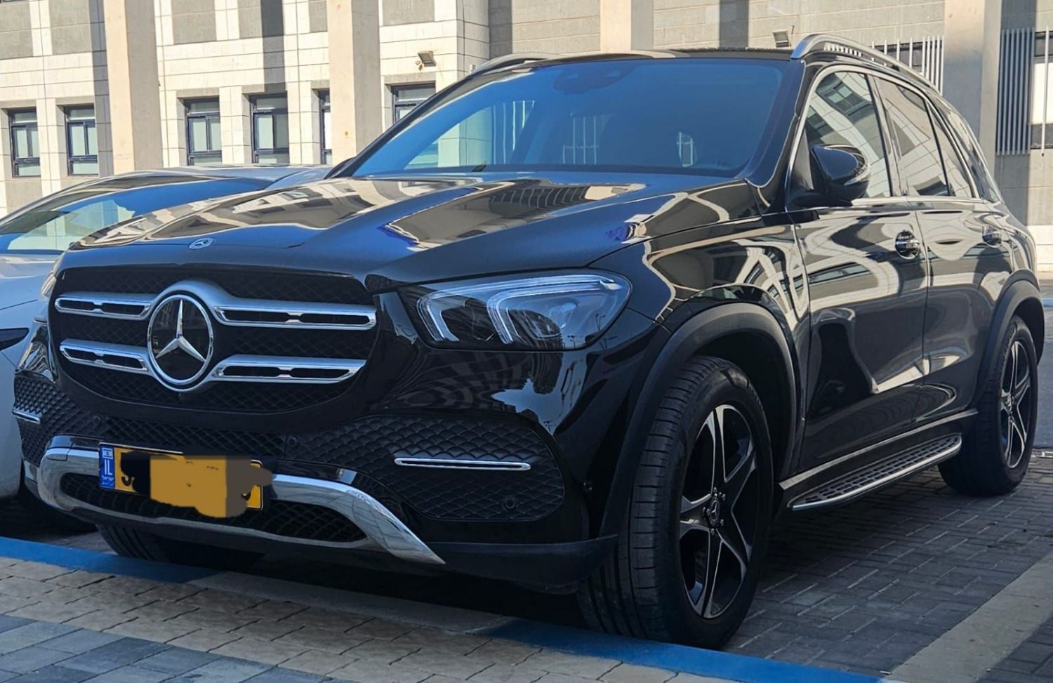 GLE400D יבואן רשמי עלייה לכביש 07/2023 יד 1 פרטית רמת גימור PREM PLUS ק"מ 59500