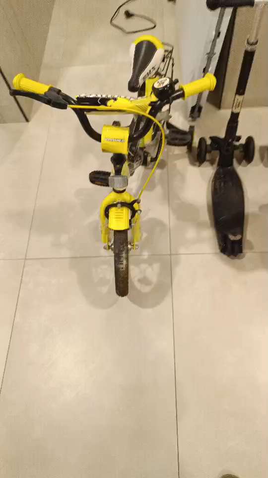 אופניים צהובות 150